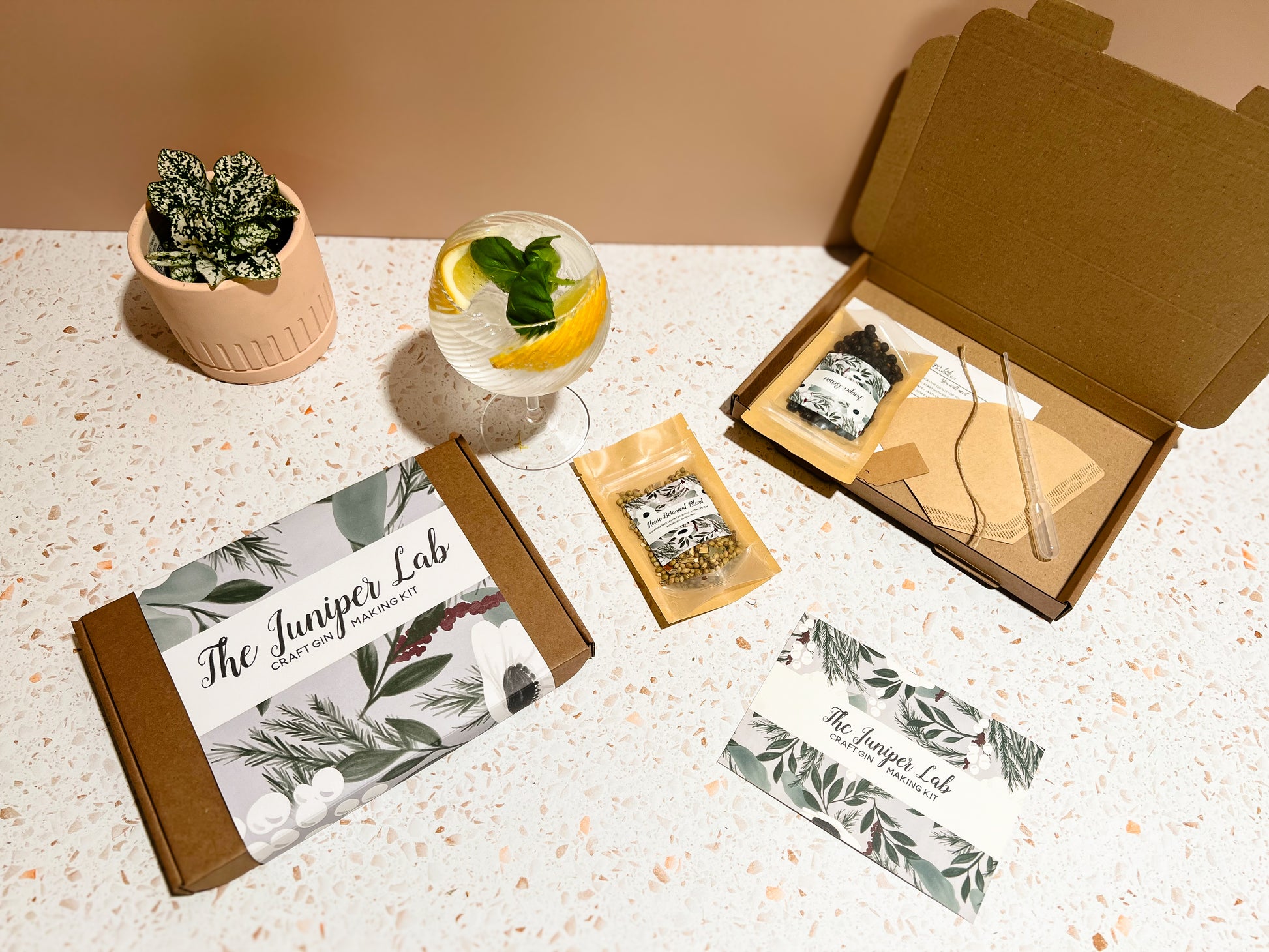 Make Your Own Gin Kit - Adult Craft Kits - Craft Kit Subscription Box