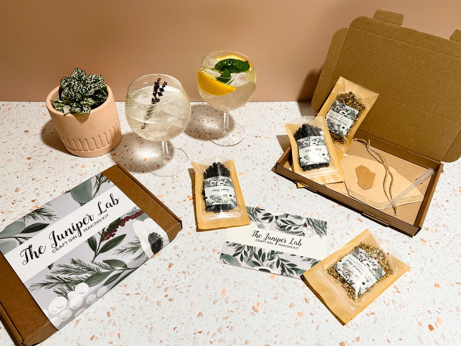 Make Your Own Gin Kit - Adult Craft Kits - Craft Kit Subscription Box